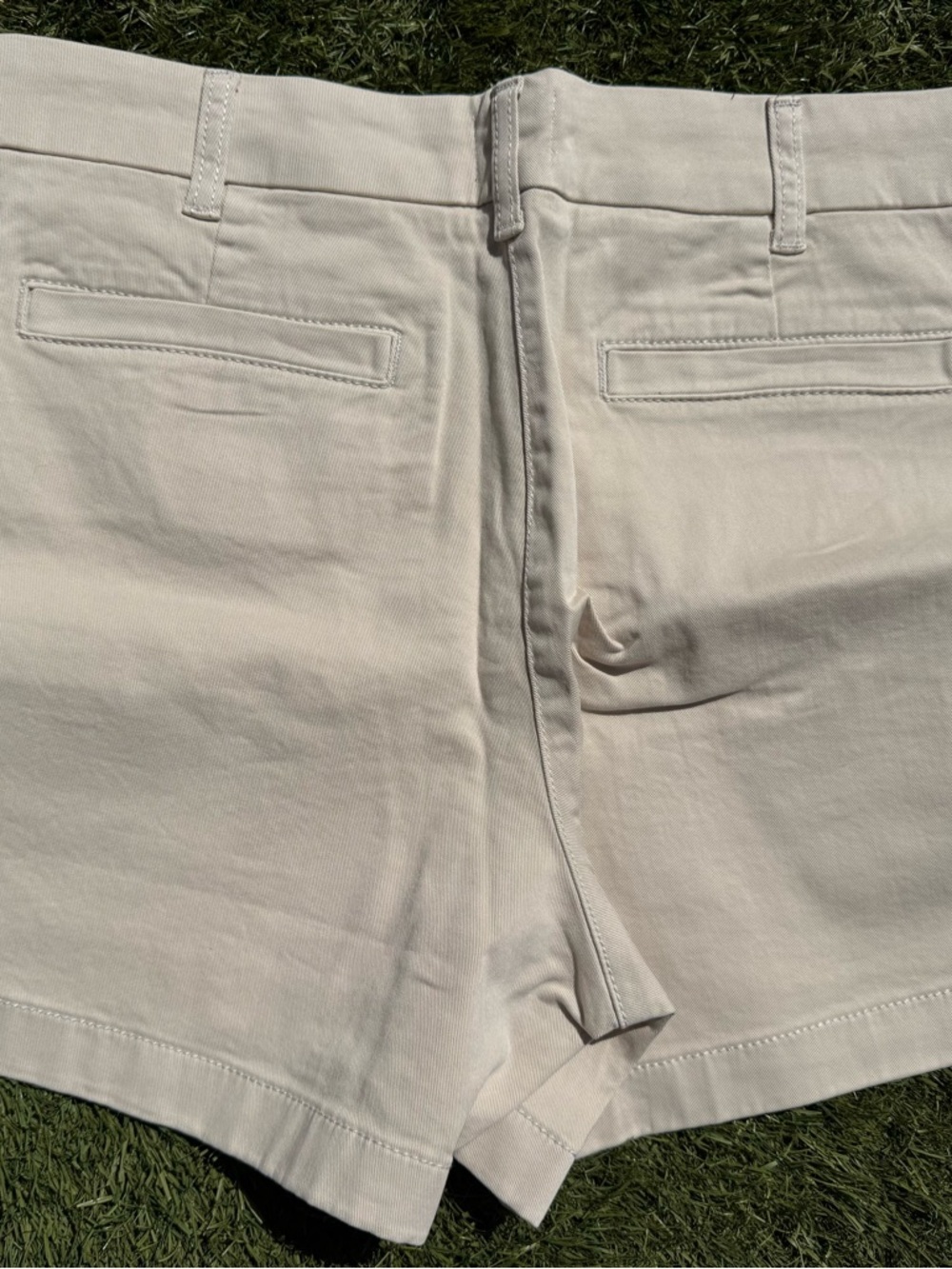 J Crew Classic Women's tan Chino Shorts - Picture 3 of 5
